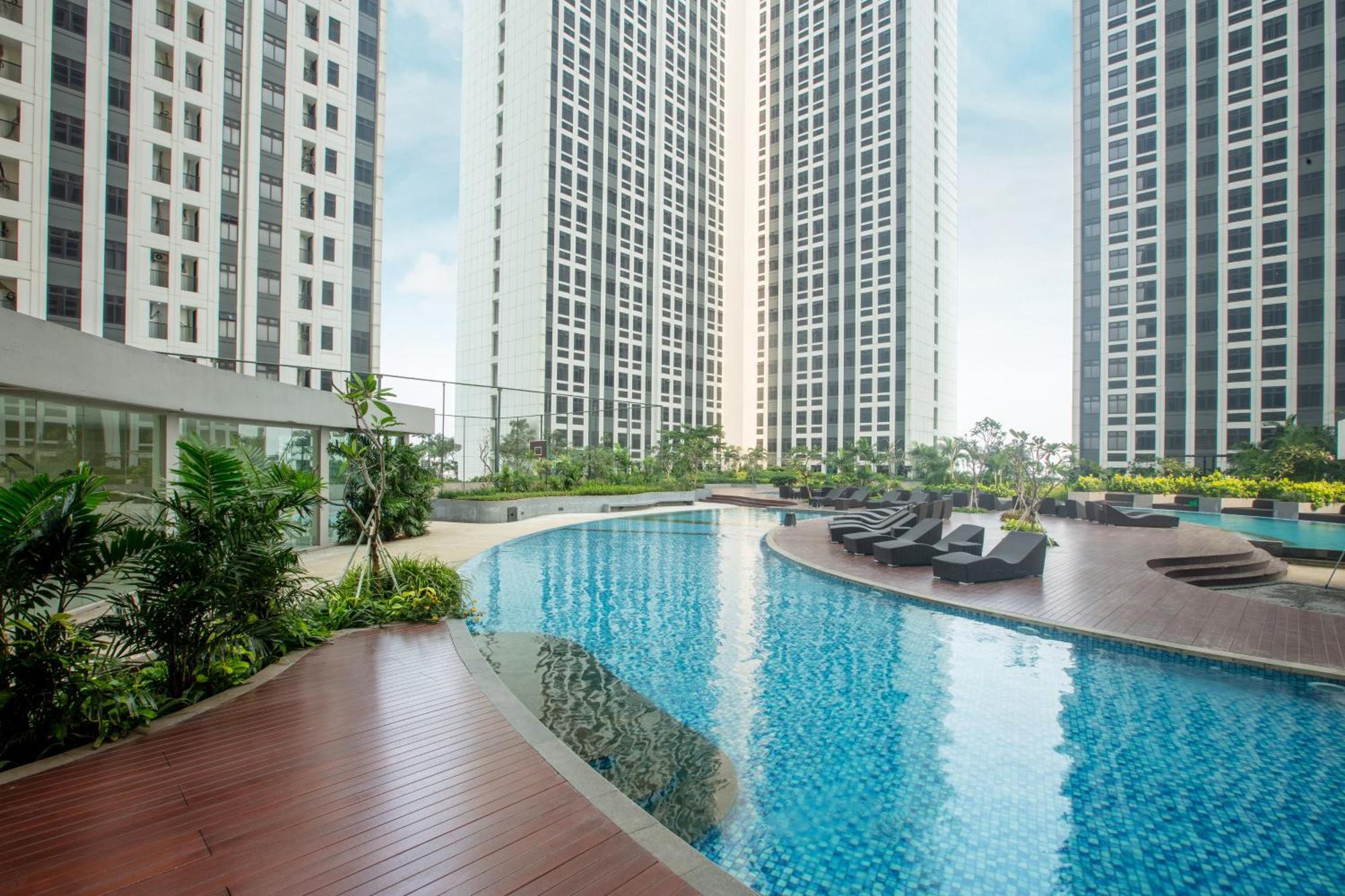 Louis Kienne Cikarang Hotel & Service Apartment Бекасі Екстер'єр фото